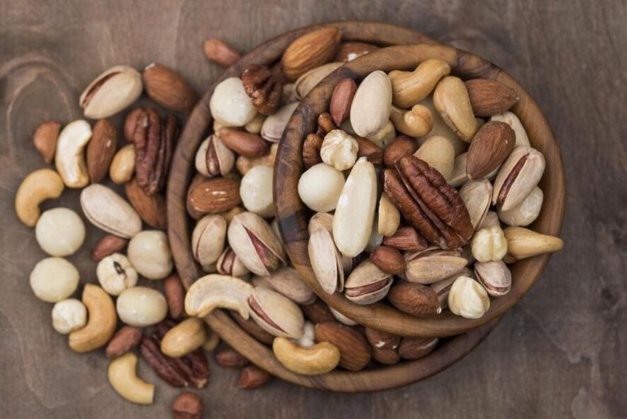 Las nueces son un depósito de vitaminas que fortalecen la potencia.